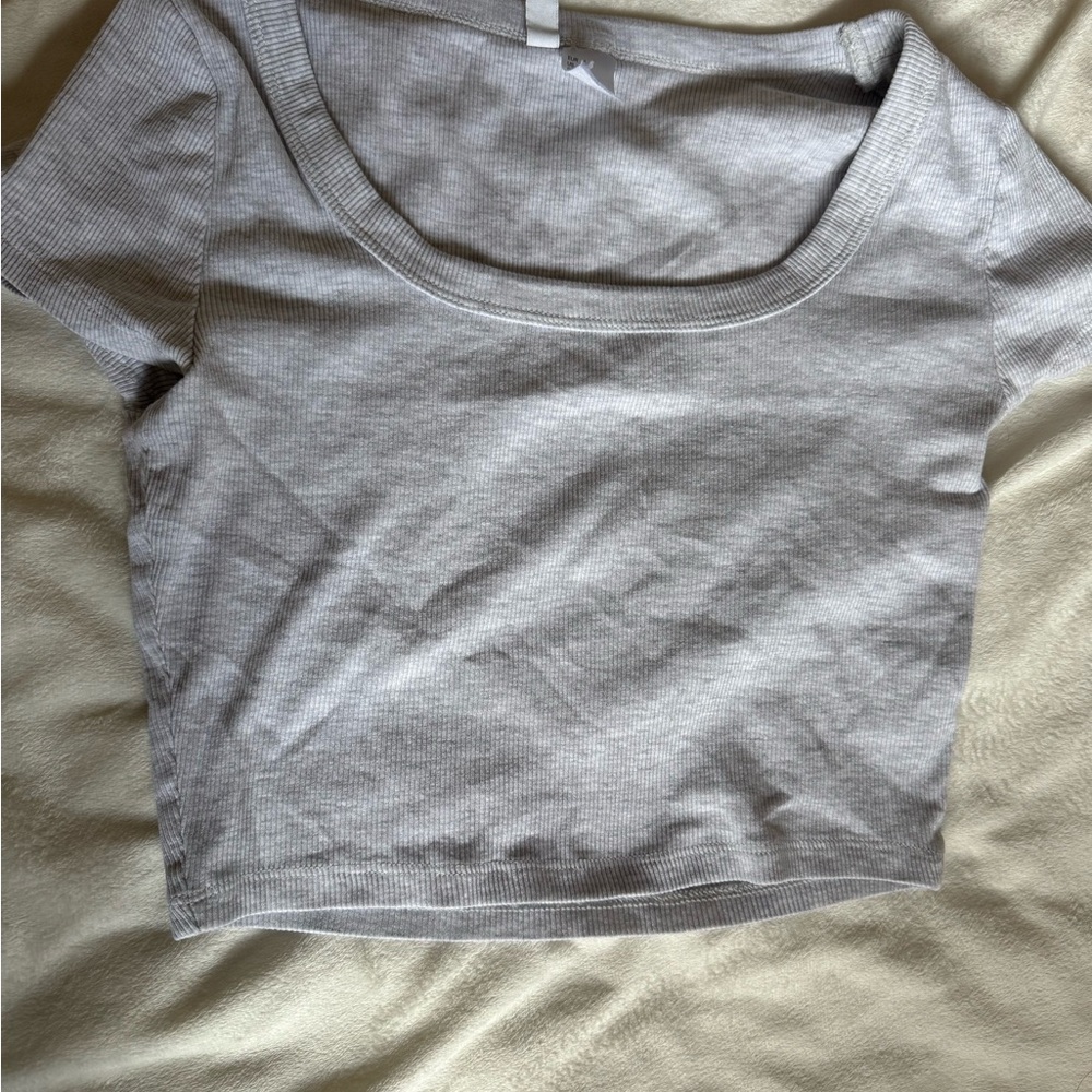 H&M Light Gray Ribbed Crop Top